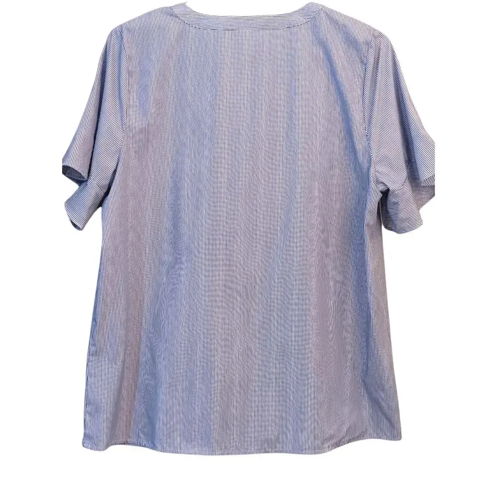 NEW LIZ CLAIBORNE Cotton Blouse Top LG V-Neck Short Flutter Sleeves Blue Crochet